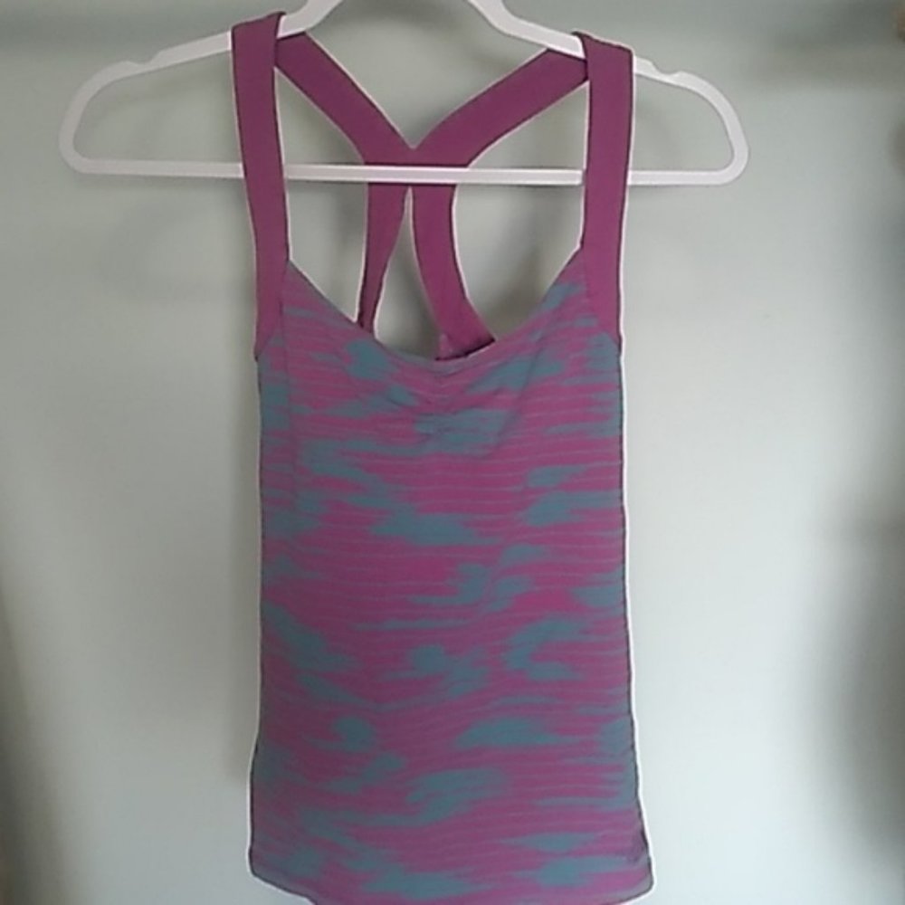The North Face Abstract Print Tank Top With Built In Bra Liner